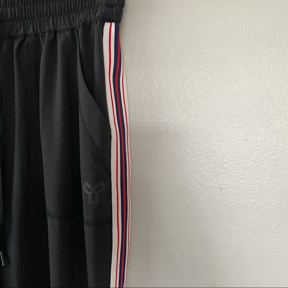 TNA Joggers - Picture 3 of 7